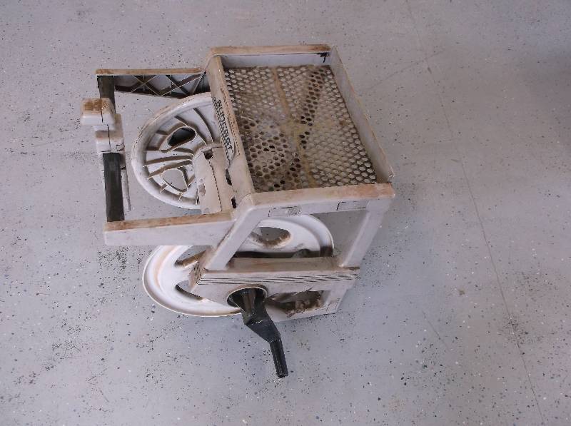 GARDEN HOSE REEL