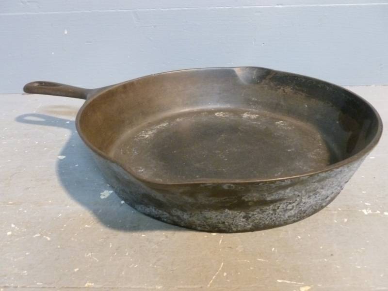 Vintage Wagner Cast Iron Pan