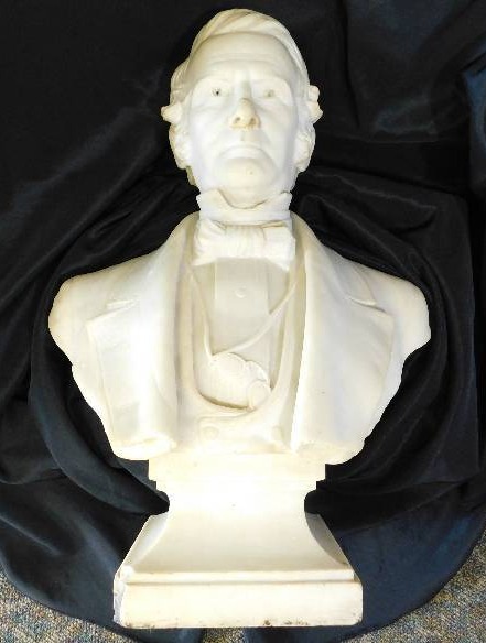 lot 1 image: Marble Bust