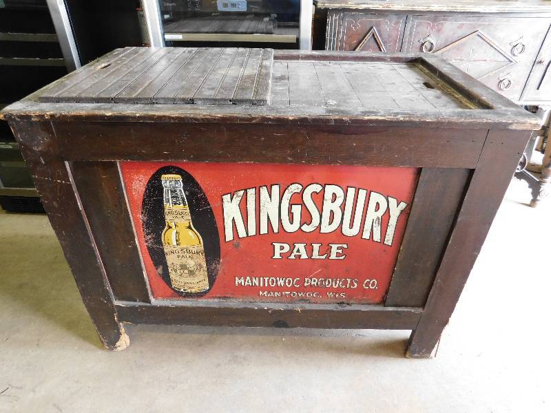 lot 13 image: Antique Ice ChestCooler With Two Sliding Doors On Top