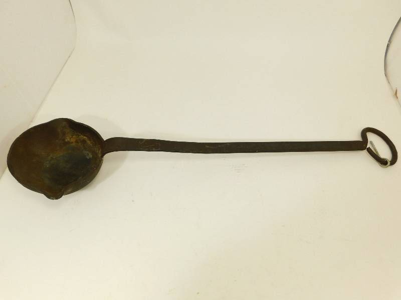 lot 28 image: Vintage Cast Iron Blacksmith Melting Ladle Scoop For Pouring Metal
