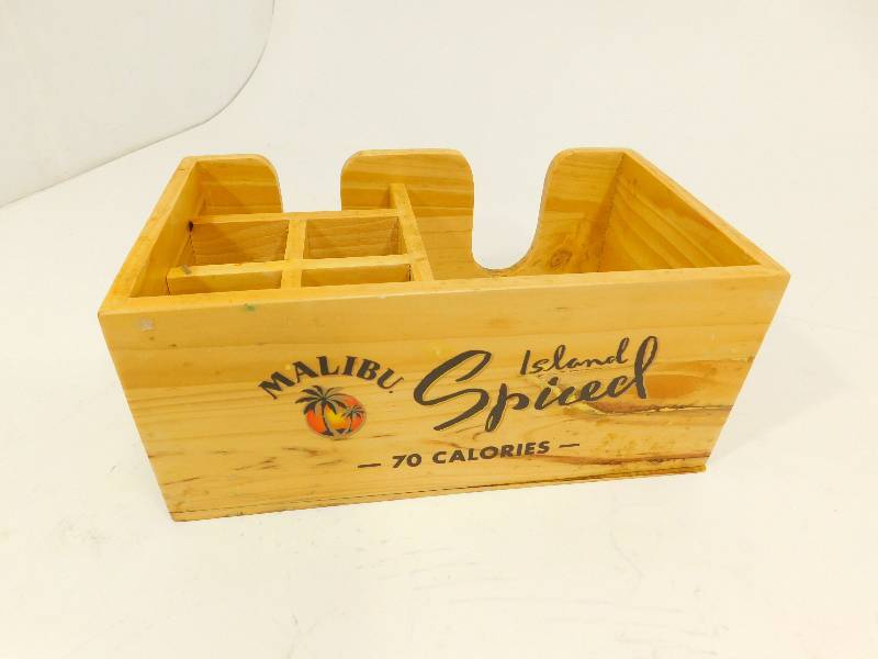 lot 55 image: Wooden Napkin and Straws and Coasters Holder