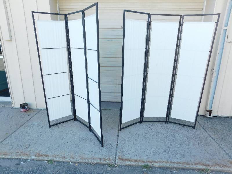 lot 79 image: Privacy Room Dividers