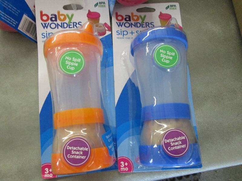lot 113 image: Lot of 6 Baby Wonders Sip & Snack C...