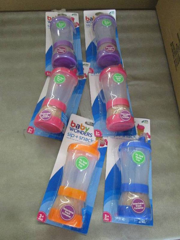lot 118 image: Lot of 6 Baby Wonders Sip & Snack C...
