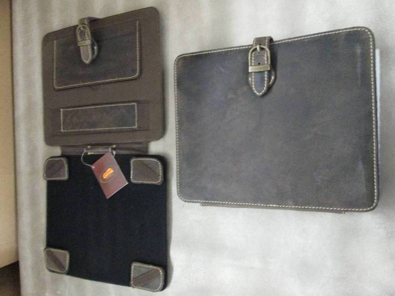 lot 138 image: Lot of 2 Canyon Bear Canyon Tablet ...