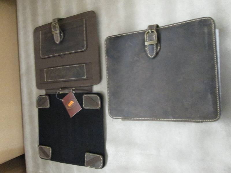 lot 144 image: Lot of 2 Canyon Bear Canyon Tablet ...