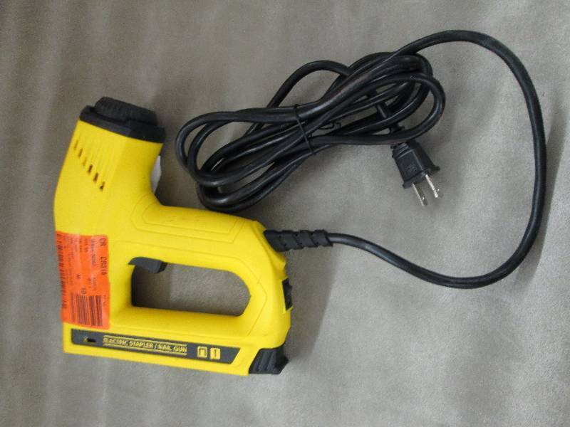 lot 171 image: Stanley 2-in-1 Electric Stapler and...