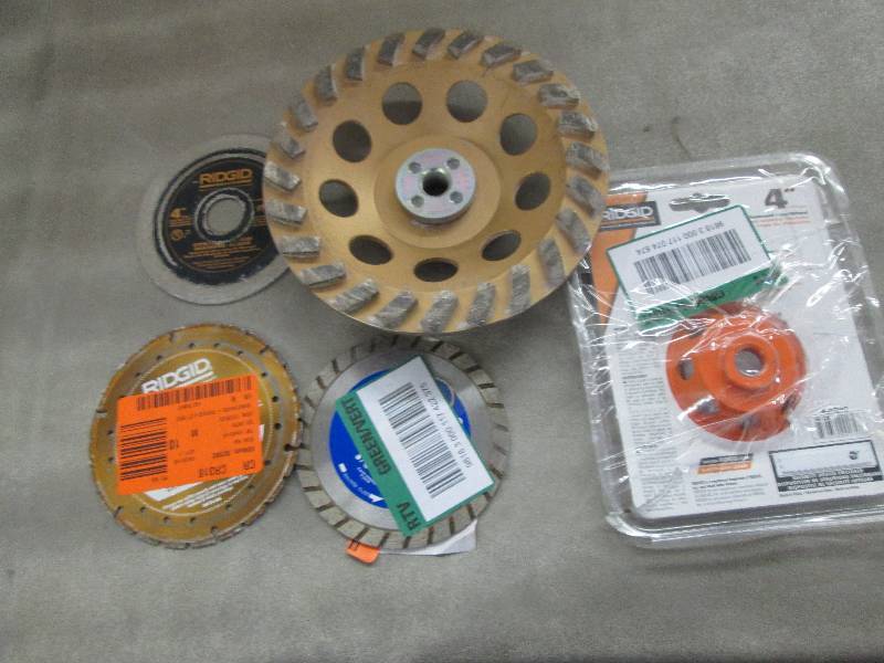 lot 227 image: Lot of 5 Assorted Blades & Cup Whe...