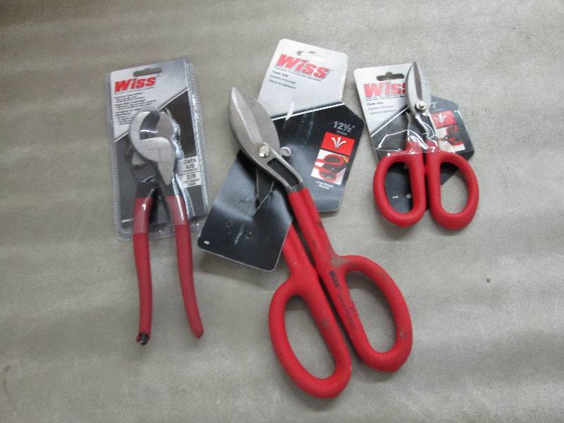 lot 250 image: Lot of 3 Wiss Snips & Cutters...