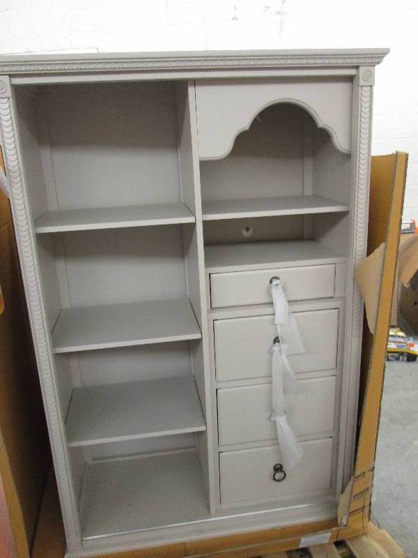 lot 257 image: Legacy Classic Furniture 4 drawer d...