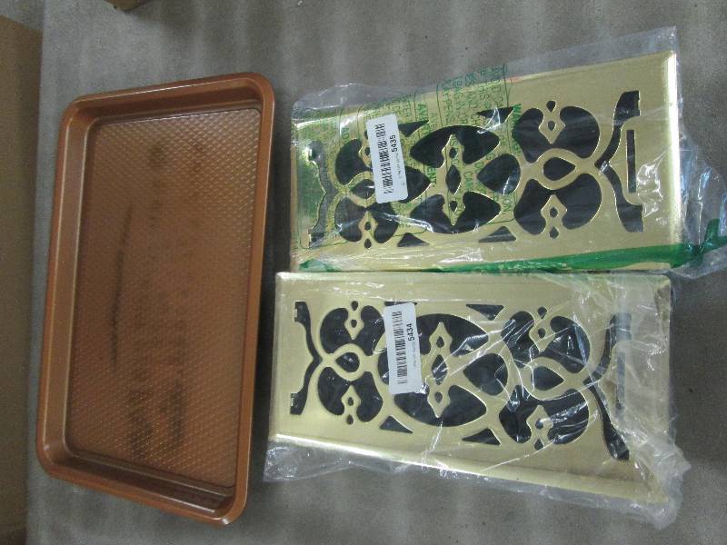 lot 314 image: Lot of 2 Brass Colored Vents, Coppe...