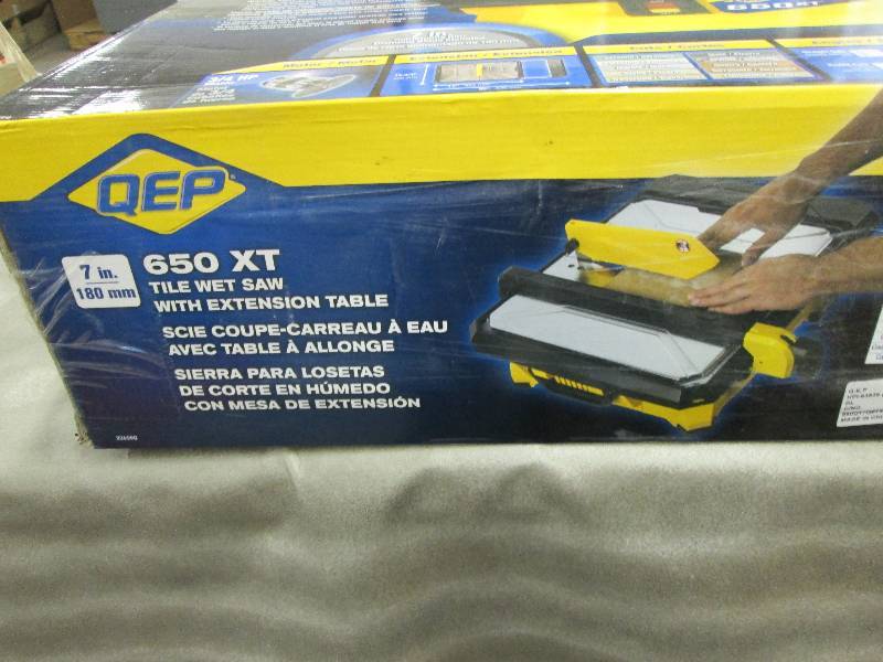 lot 320 image: QEP 650XT 34 HP Wet Tile Saw with ...