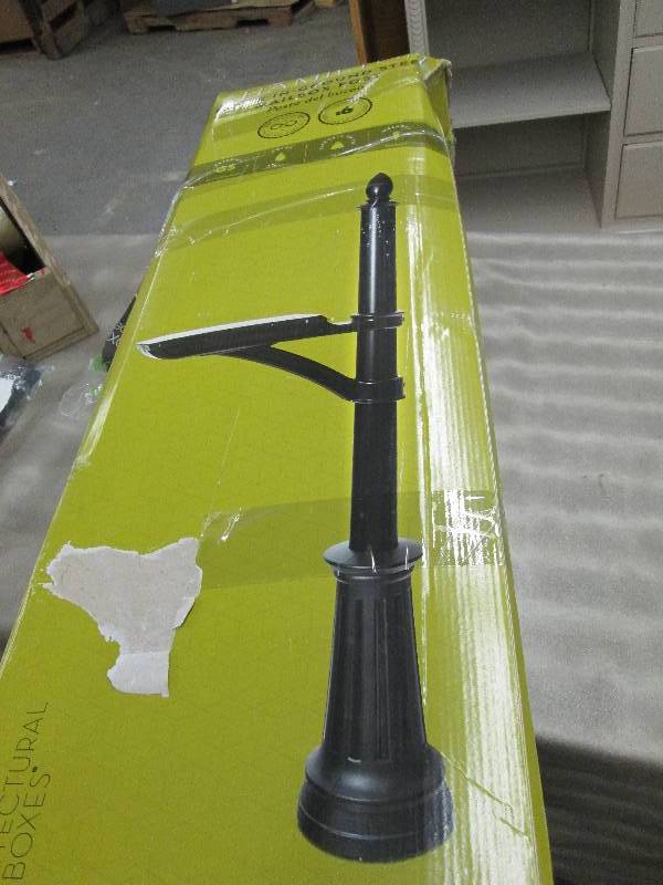 lot 338 image: Architectural Mailboxes Hamilton Bl...