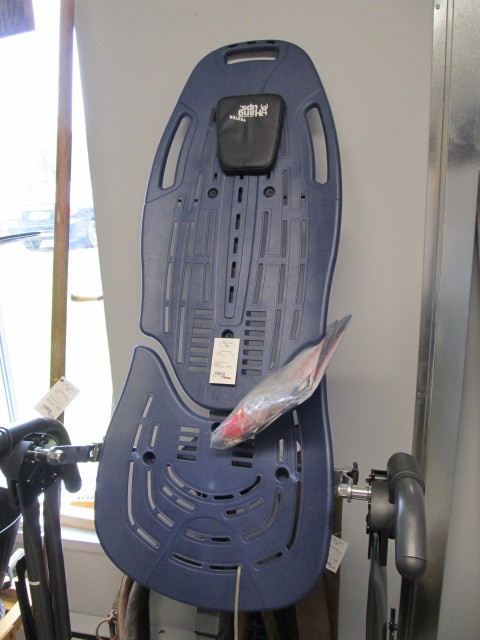 lot 19 image: Like-New TEETER HANG UPS Inversion Table