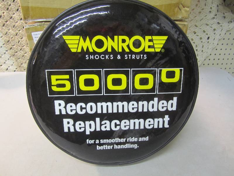 lot 36 image: Lot of 5 Monroe Shocks & Struts Sto...