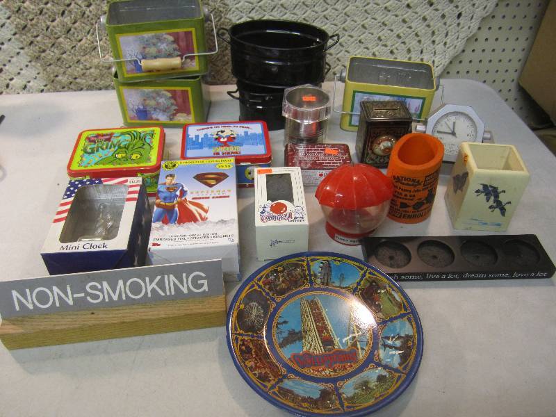 lot 43 image: Lot of Misc See photos.  RM4...