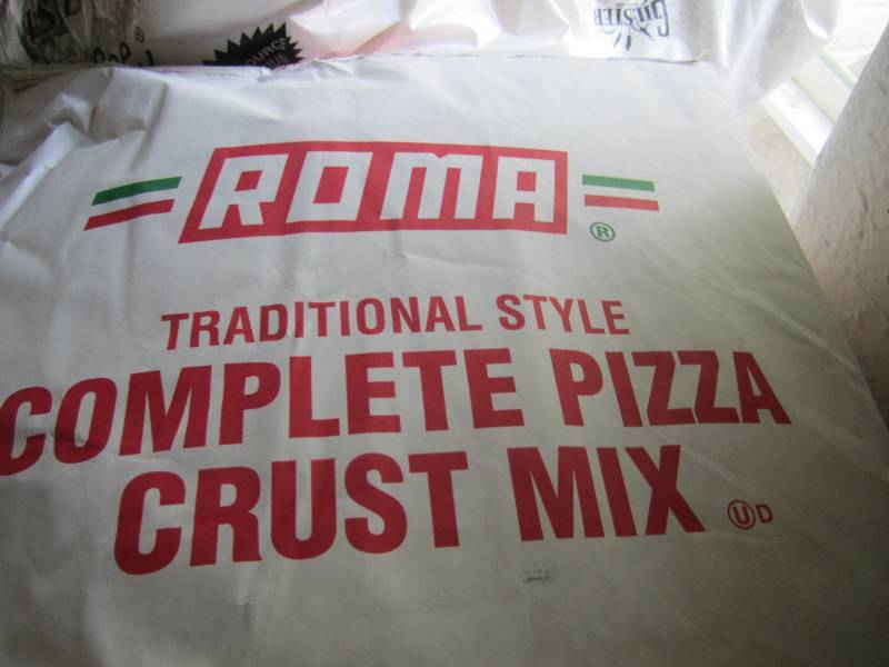 lot 88 image: 4 Bags of Roma Traditional Style Co...