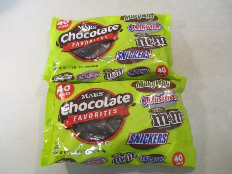 lot 224 image: 2 Big Bags of Mixed Fun Size Candy ...