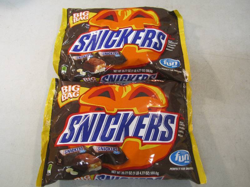 lot 225 image: 2 Big Bags of Fun Size Snickers Can...