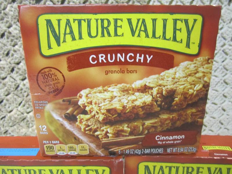 lot 246 image: 3 Boxes Nature Valley Crunchy Cinna...