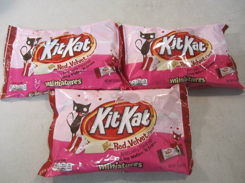 lot 249 image: 3 Bags Kit Kat Red Velvet Flavor Mi...