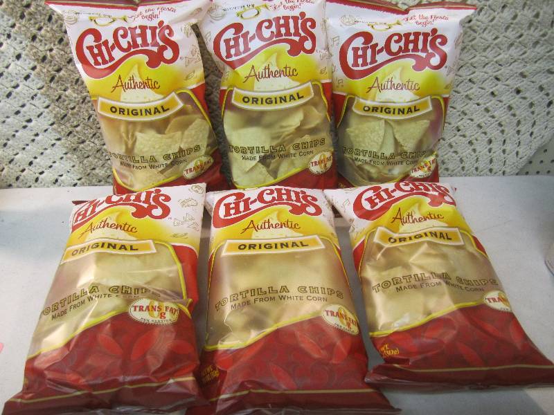 lot 262 image: 6 Bags of Chi-Chis Authentic Origi...