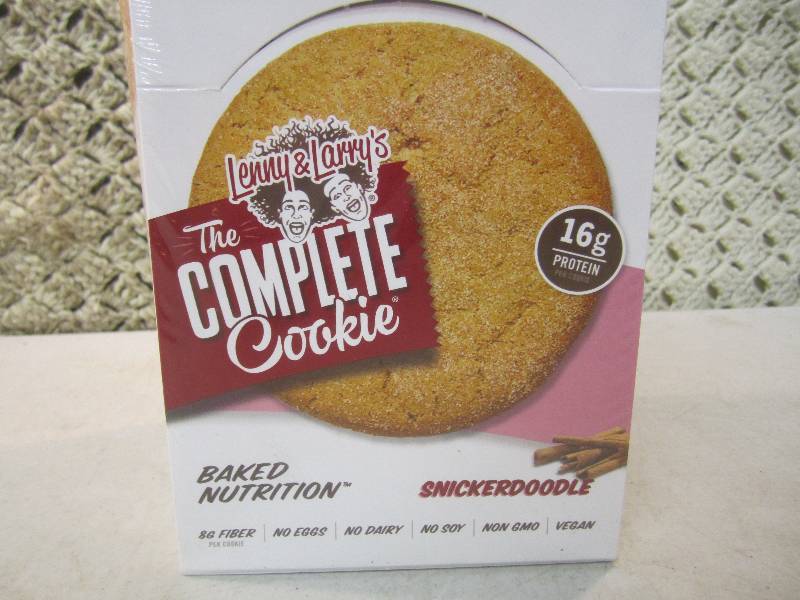 lot 267 image: Box of 12 Large Snickerdoodles Cook...
