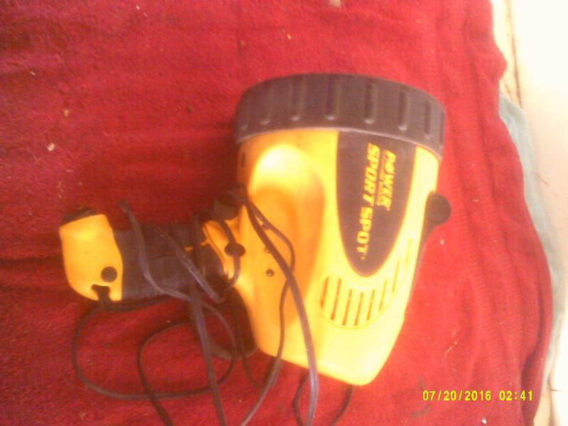 lot 14 image: POWER SPORT SPOT LIGHT
