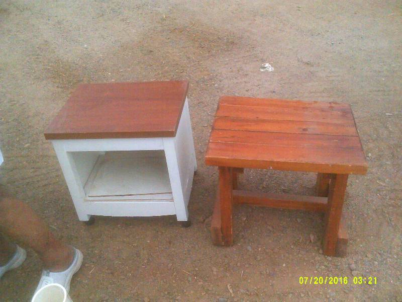lot 31 image: 2 SMALL WOOD TABLES