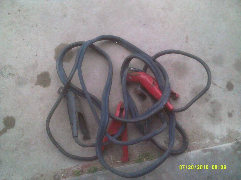 lot 47 image: SET OF HEAVY DUTY JUMPER CABLES