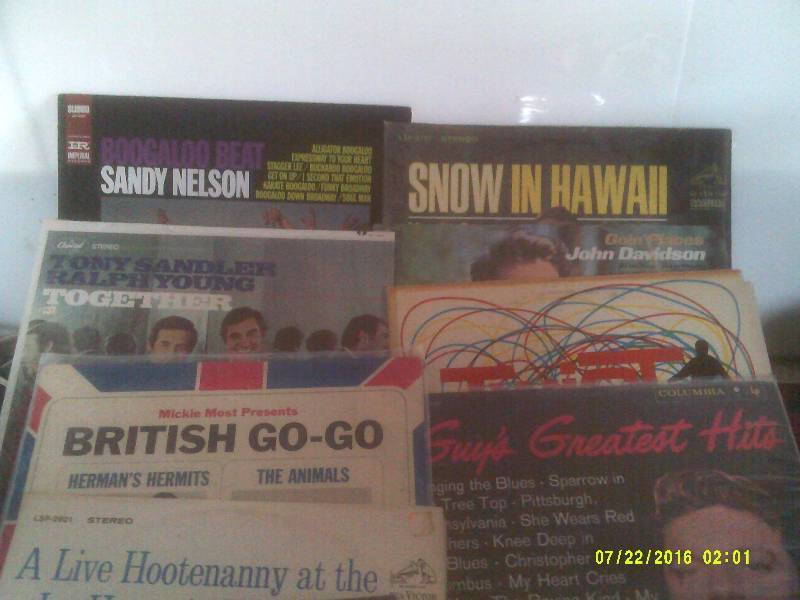 lot 69 image: COLLECTIBLE RECORDS