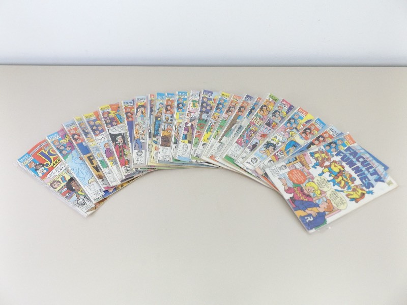 lot 43 image: Lot of 24 Vintage Archie Comics