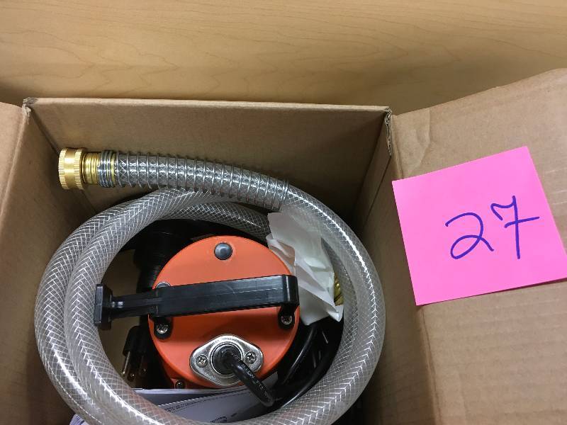 lot 27 image: Everbilt 14 HP 2-in-1 Utility Pump