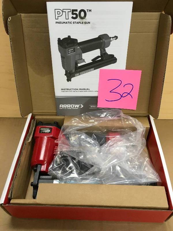 lot 32 image: Arrow Pneumatic Staple Gun