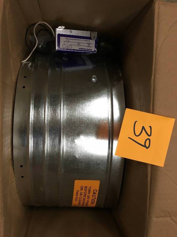lot 39 image: Master Flow 1600 CFM Power Gable Mount Attic Fan
