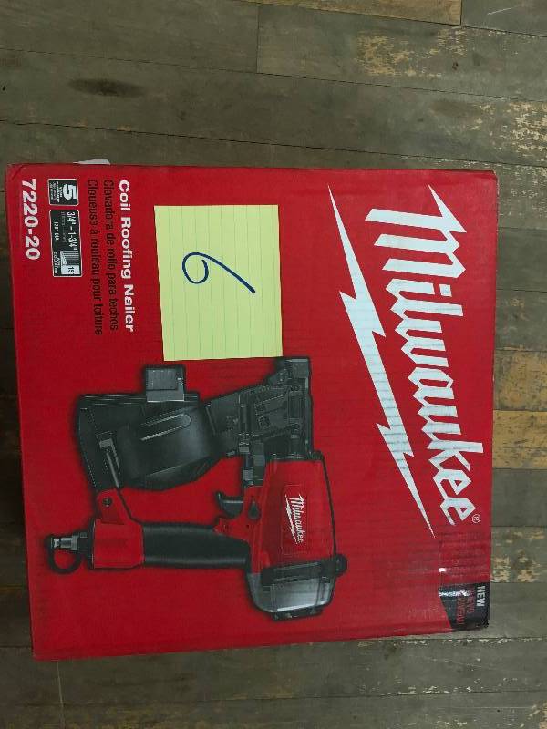 Milwaukee 1-34 in. Coil Roofing Nailer  in working conditions