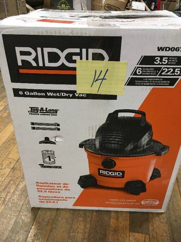 RIDGID 6 Gal. 3.5-Peak HP NXT WetDry Vac in working conditions