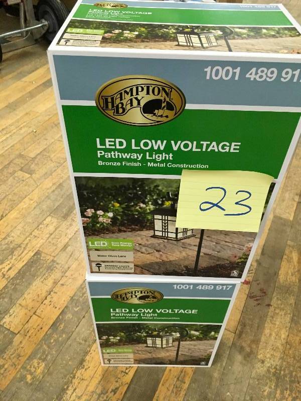 Hampton Bay Low-Voltage Bronze Outdoor Integrated LED Landscape Mission Style Shepherd Hook Path Light with Water Glass Lens Box 2 pack New