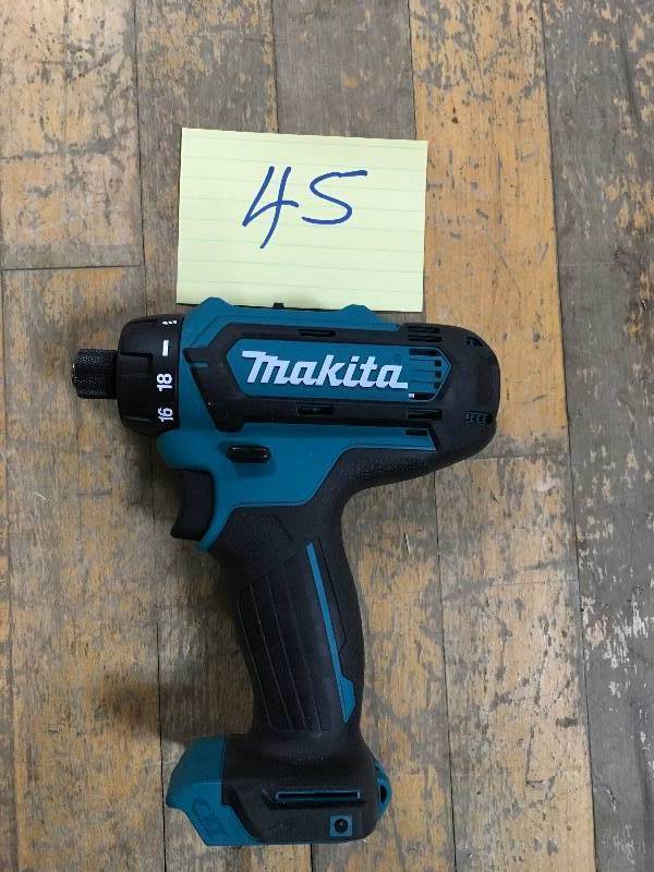 Makita 12-Volt CXT Lithium-Ion 14 in. Hex Cordless Driver-Drill (Tool-Only)  in working conditions