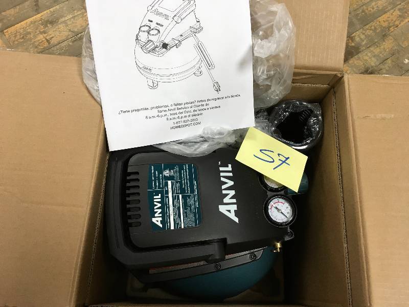 ANVIL 2G Pancake Air Compressor with 7-Pieces Accessories Kit  in working conditions