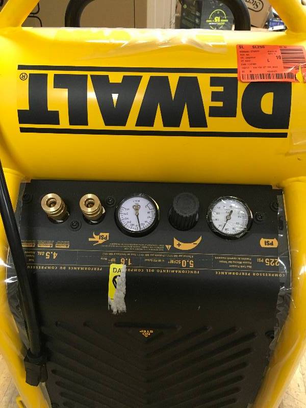 DEWALT 4.5 Gal. Portable Electric Air Compressor in good working condition
