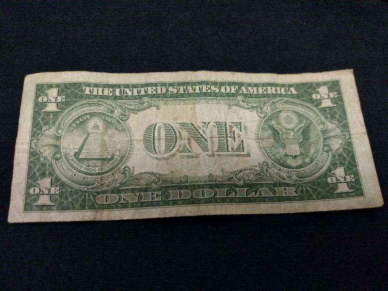 1935 A One Dollar Silver Certificat...