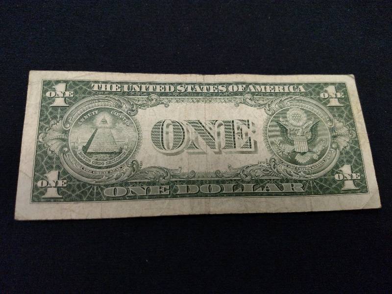 1935 F One Dollar Silver Certificat...