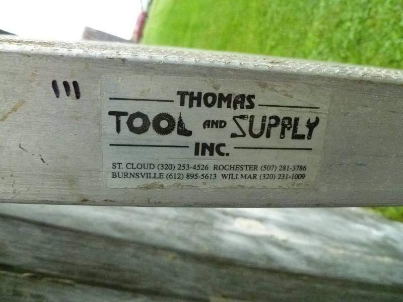lot 8 image: 7ft Aluminum Scaffold Walkboard