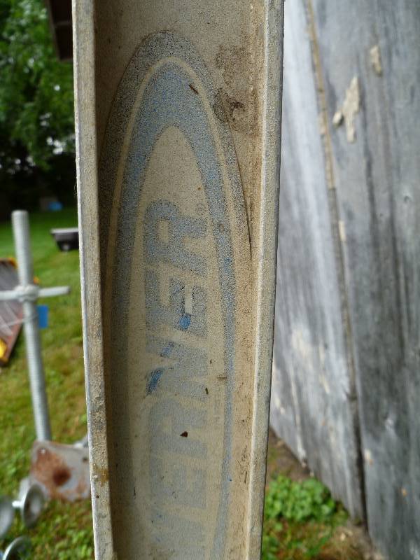 lot 12 image: Aluminum Expanding Extension Plank