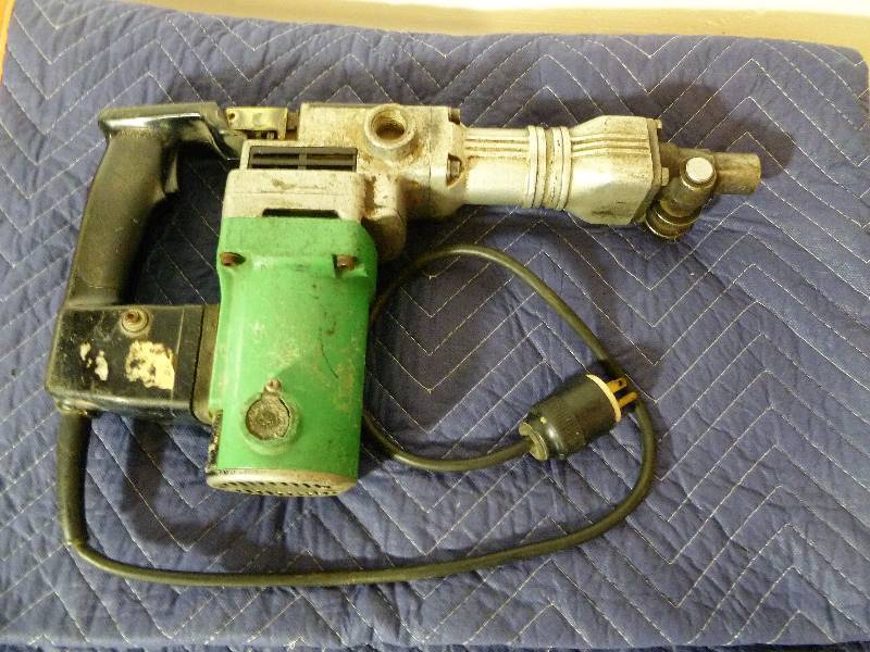 lot 62 image: Hitachi Demotion Hammer