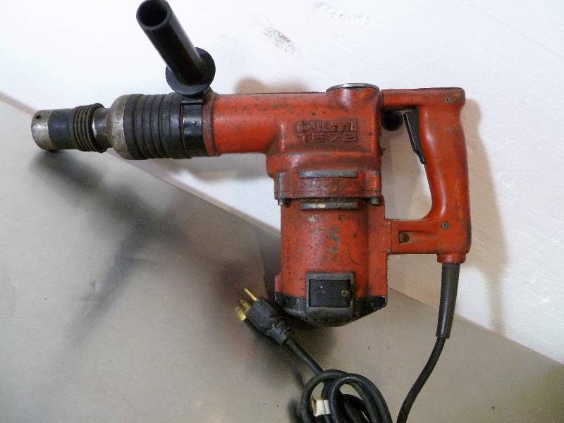 lot 63 image: HILTI TE72 Rotary Hammer Drill