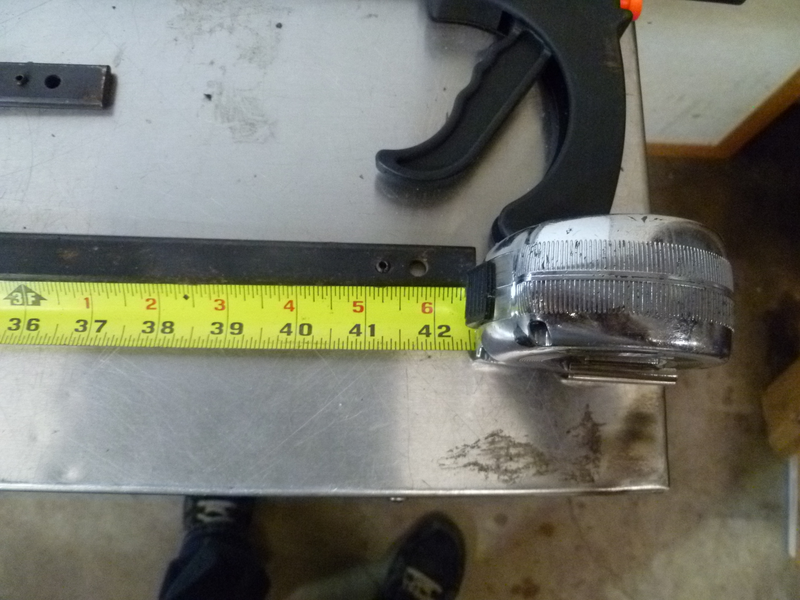 lot 90 image: 6 Bar Clamps