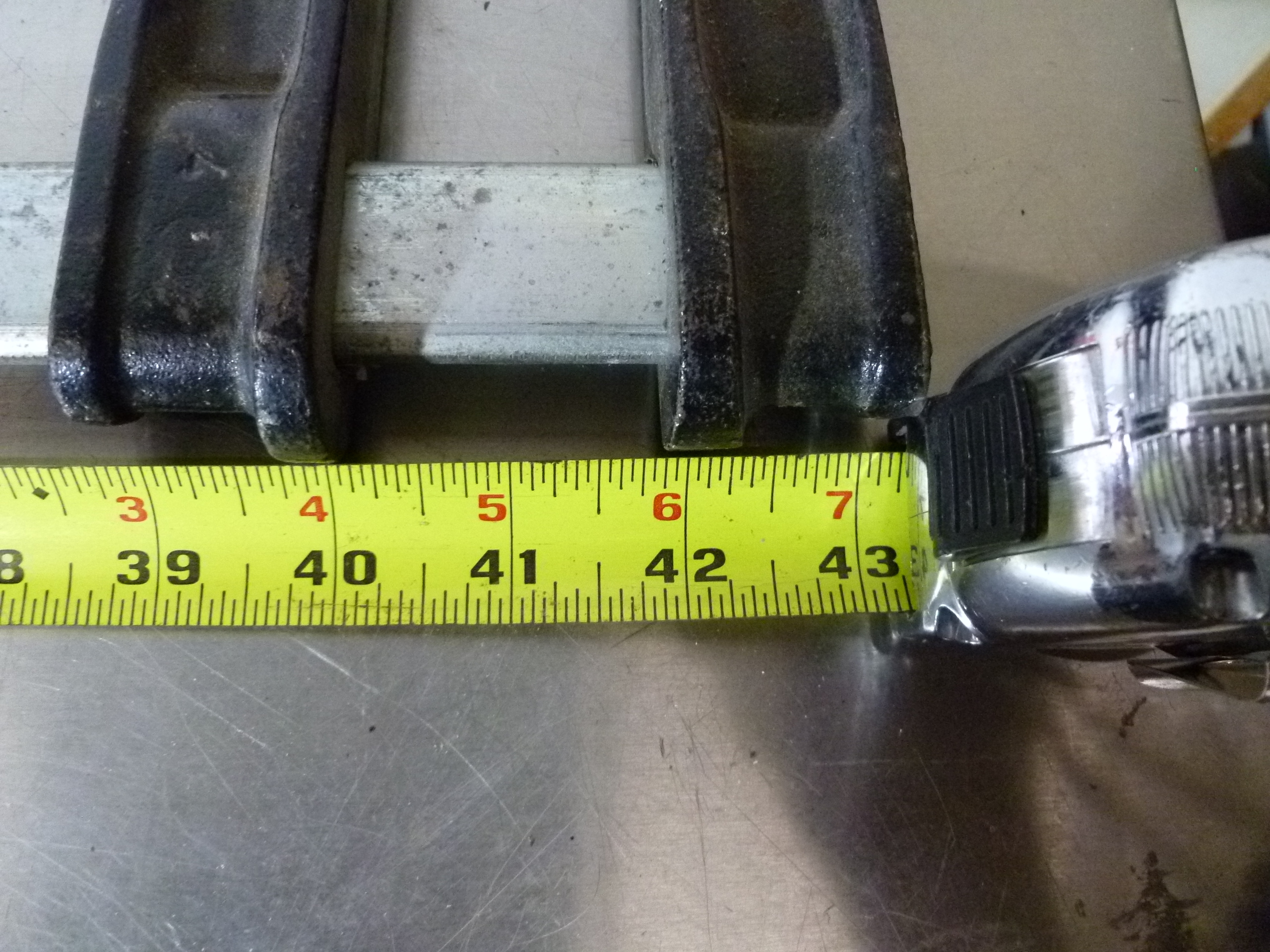 lot 91 image: 2 HD Bar Clamps